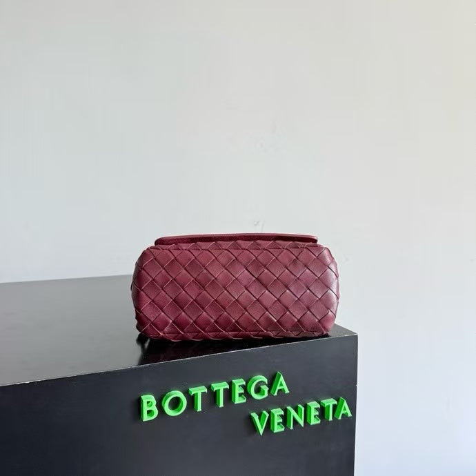 Bottega Veneta 2026 Notturno Intrecciato Crossbody Bag 21cm Leather Suede