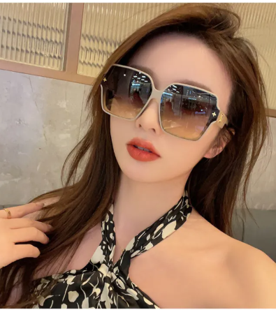 SQUARE SUNGLASS 581369 IN WHITE ACETATE