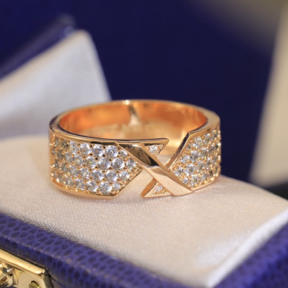 LIENS EVIDENCE PINK GOLD DIAMOND PAVED RING