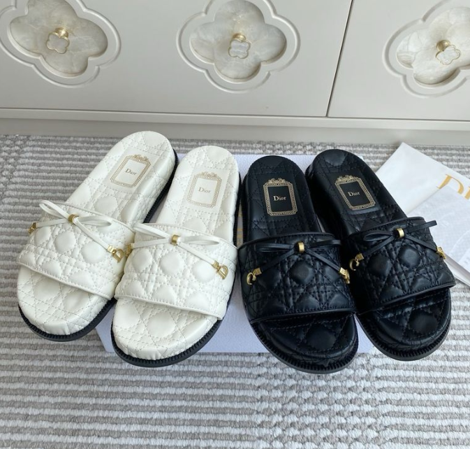 Dior 2026 Cannage Slide Black and White Sheepskin 794262