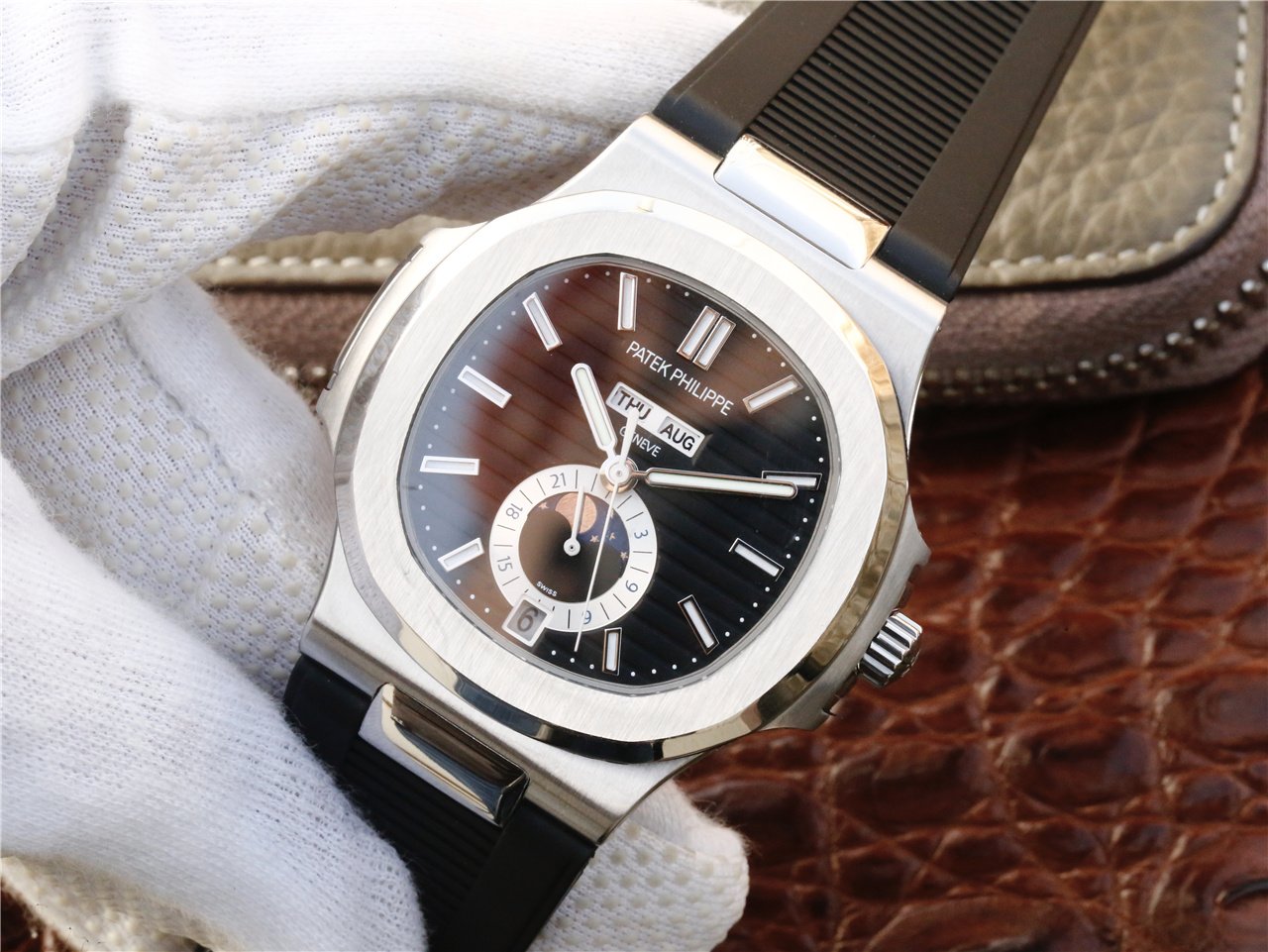 PATEK ANNUAL CALENDAR MOONPHASE BLACK DIAL