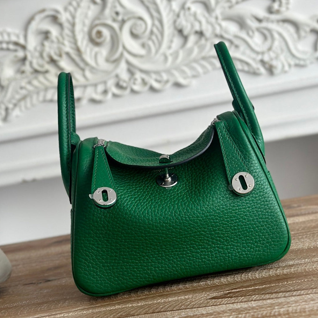 High-end Hermes 2026 Lindy Bag 19cm Togo Leather 2