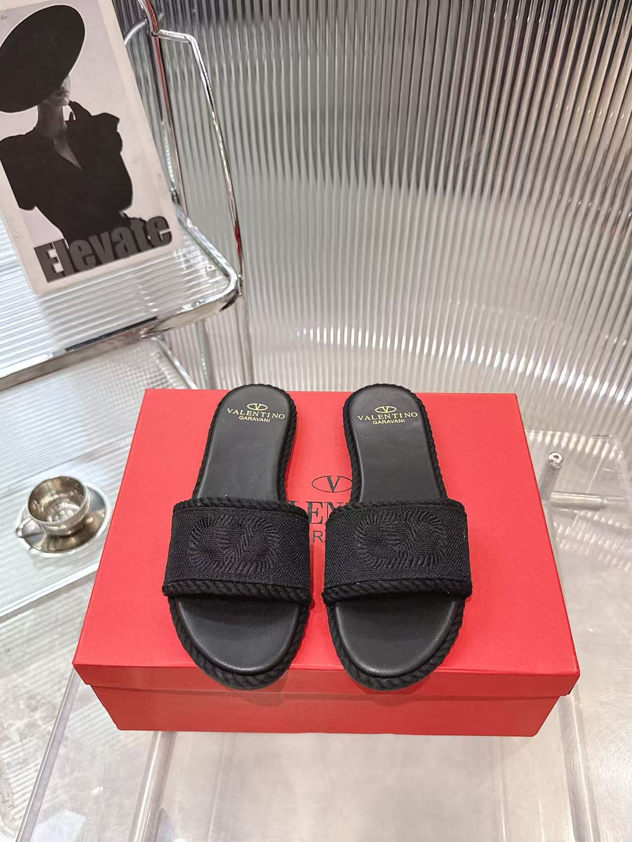 Valentino 2026 Slipper Fabric Leather 910931