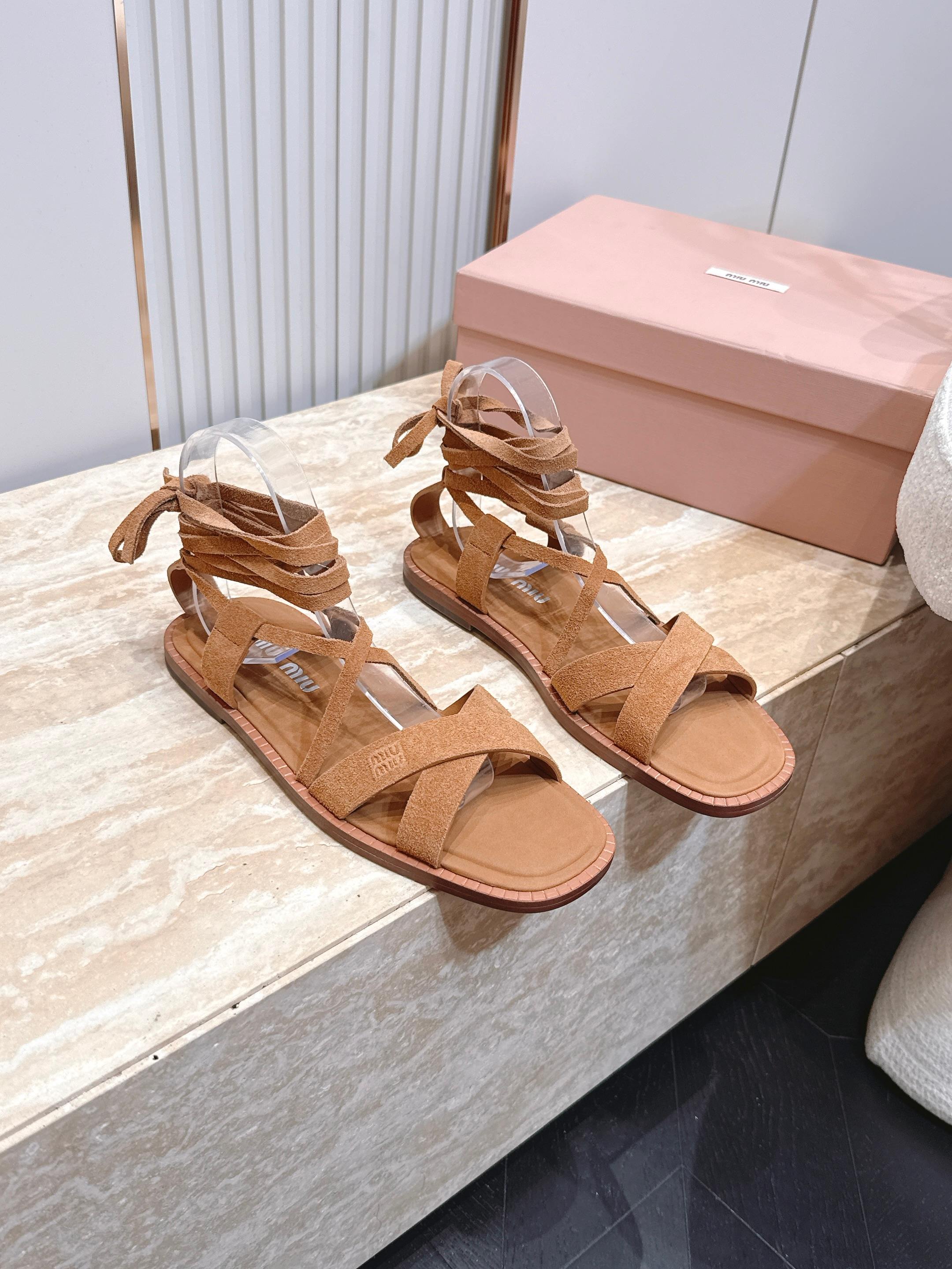 Miumiu 2026 Newest Back-Strap Sandals Suede 933387