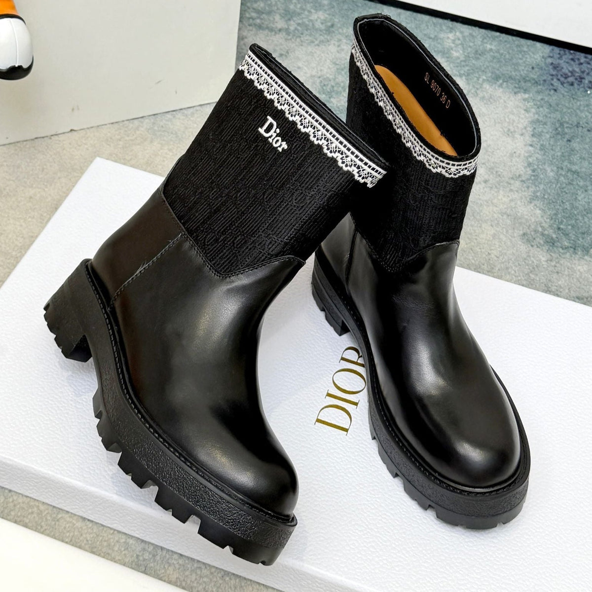 Dior 2026 Ride Ankle Boot Leather 141058