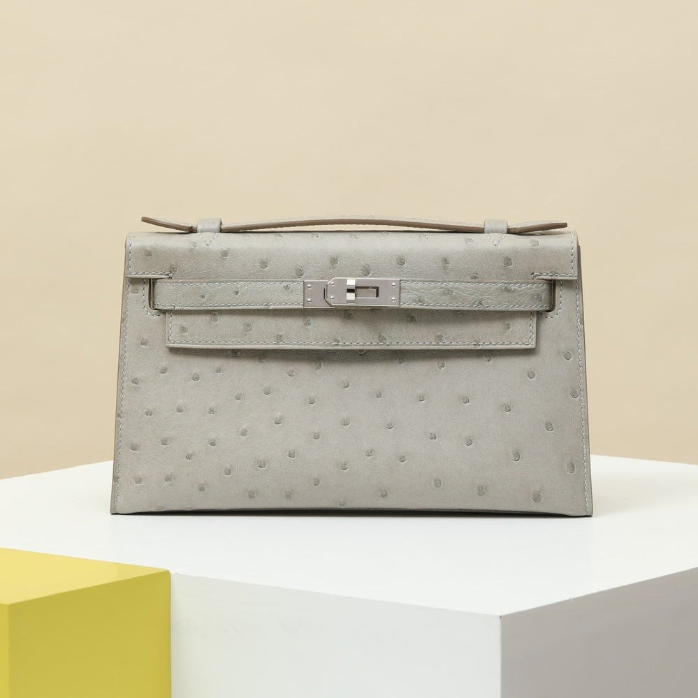 High-end Hermes 2026 Kelly Pochette Bag 22cm Ostrich Leather