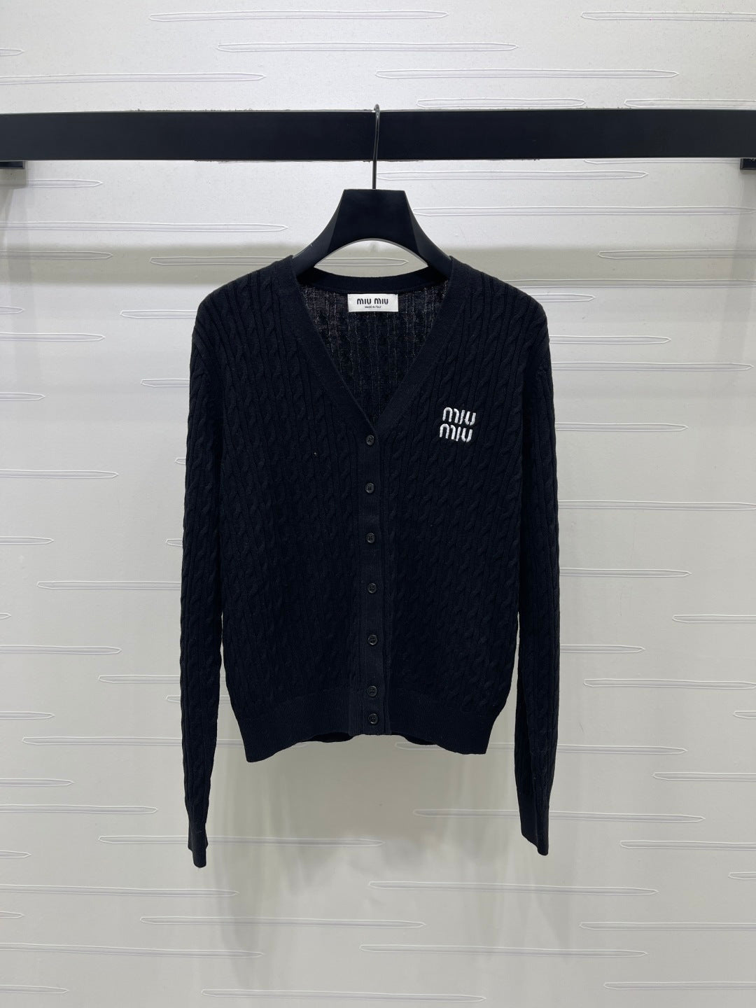 Miumiu 2026 Knit V-neck Long-Sleeve Cardigan Wool 417676