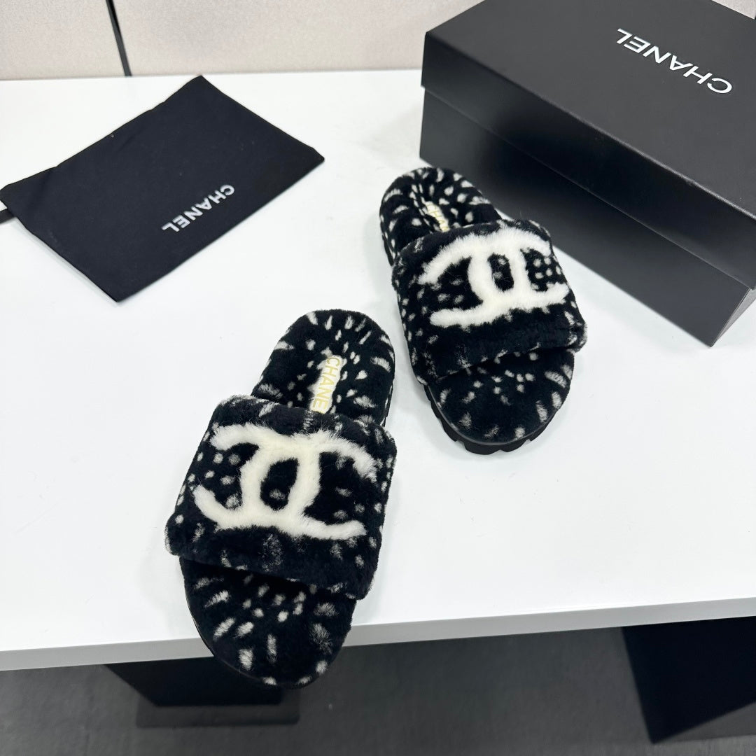 Chanel 2026 Furry Platfom Sandals Wool 985885