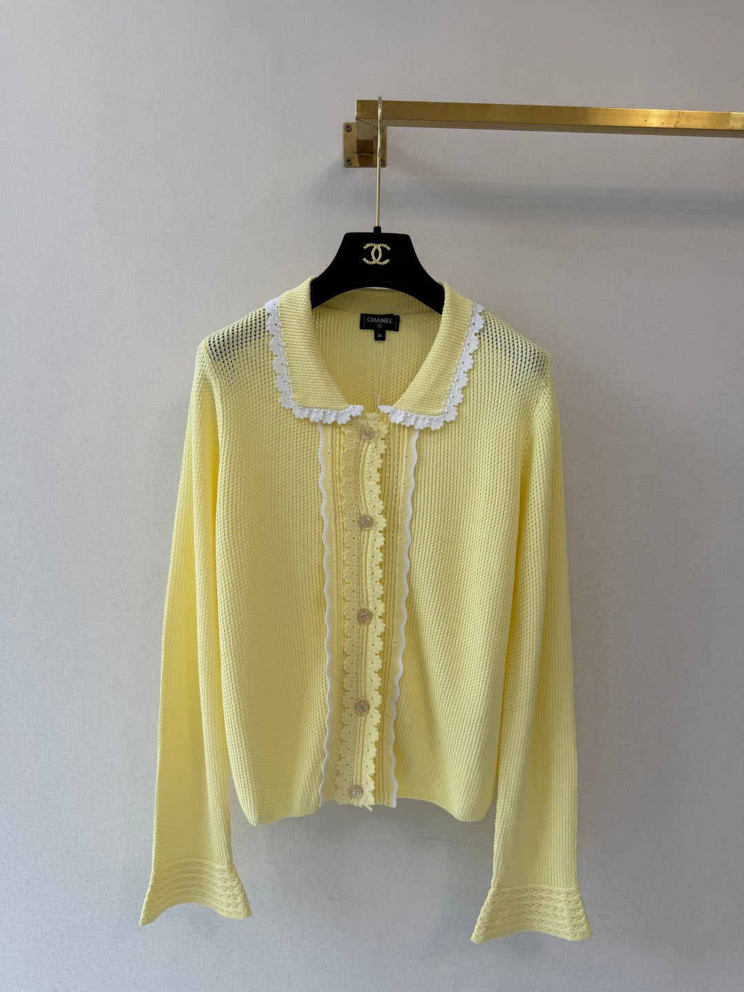Chanel 2026 Collared Long-sleeved Cardigan Wool 422940