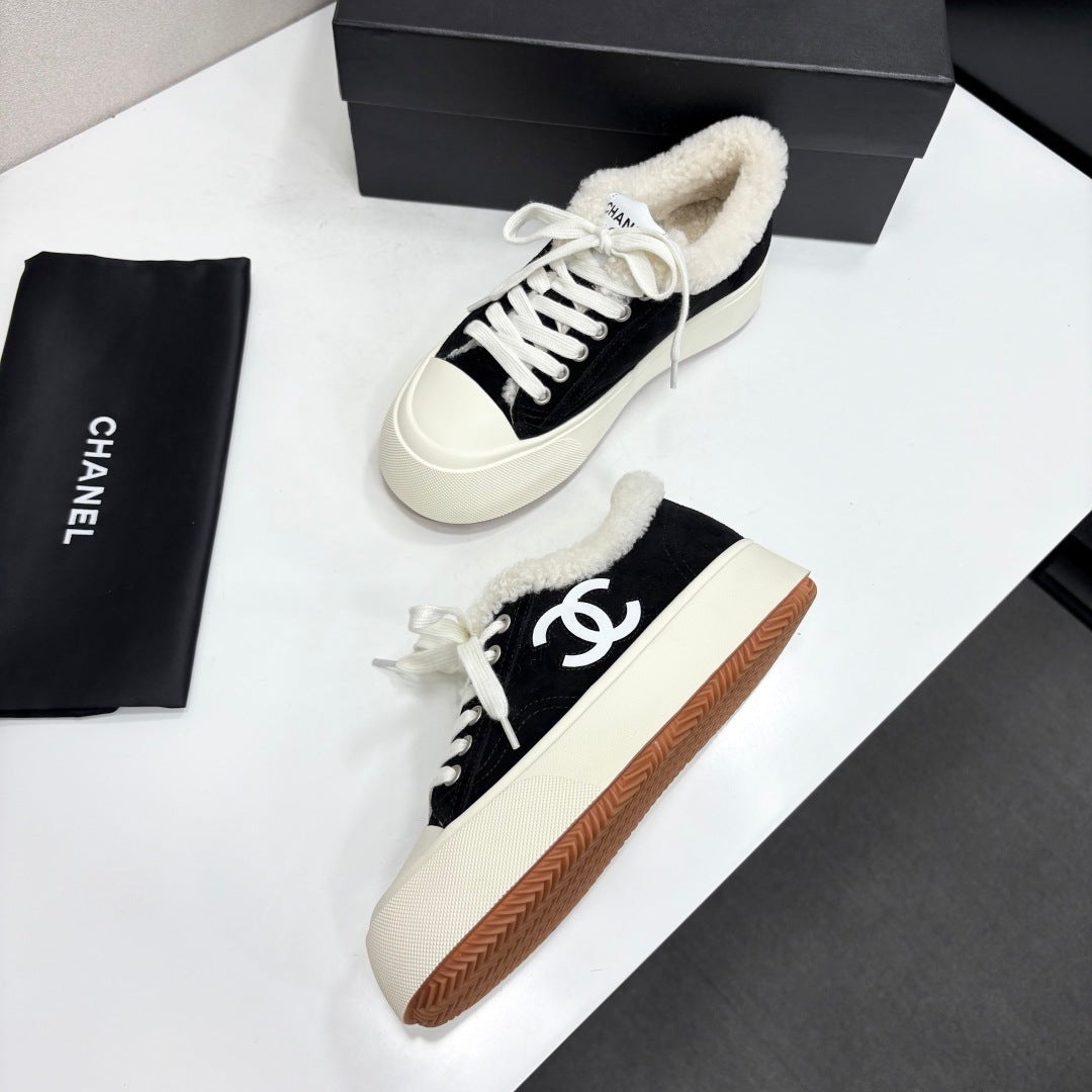 Chanel 2026 Low-Top Platform Sneakers Leather Suede Wool 193777