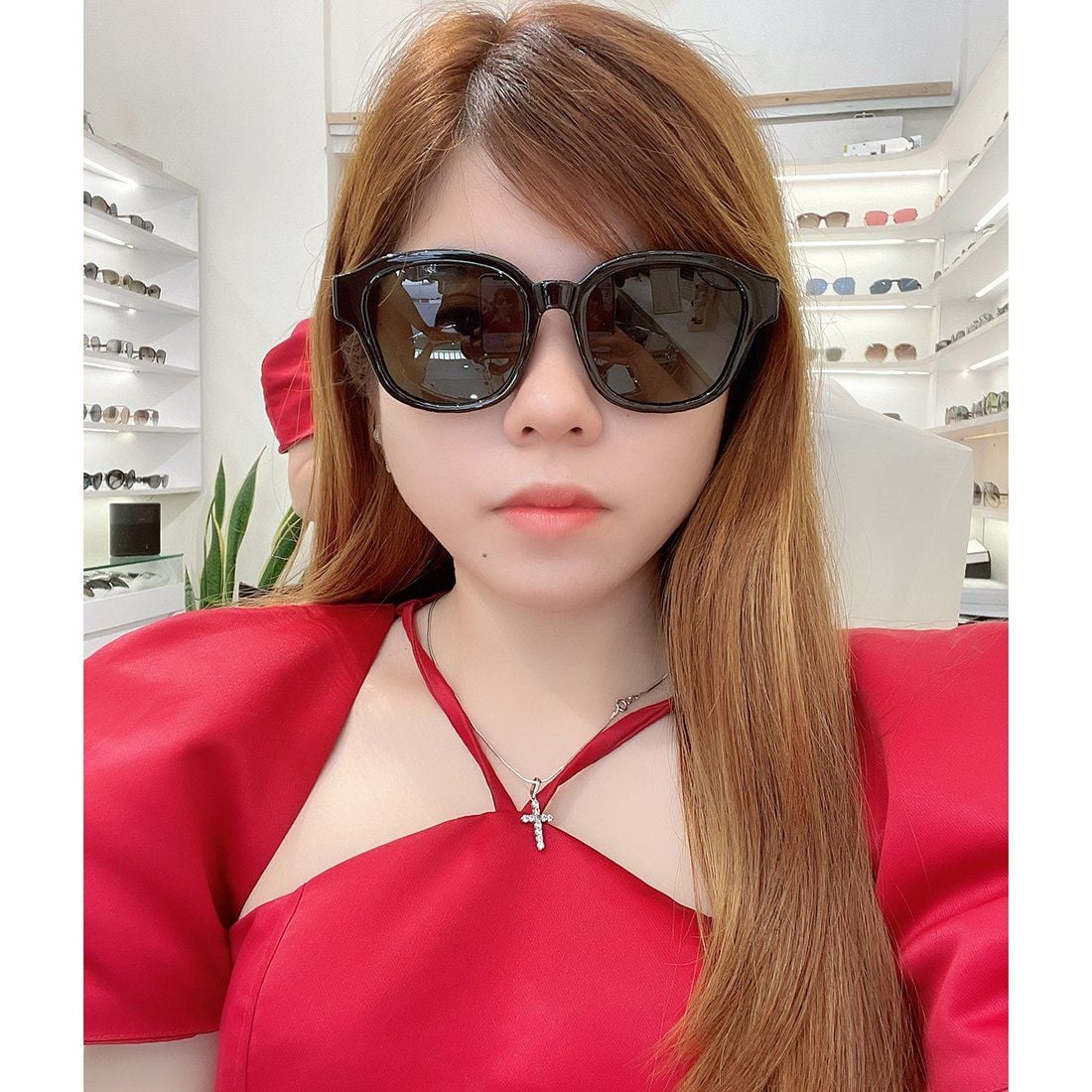 Gucci Sunglasses 692511