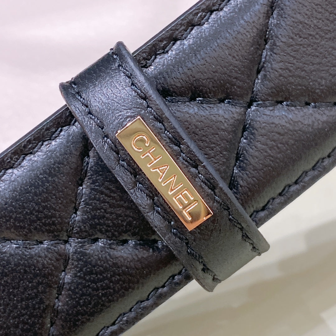 Chanel 2026 Quilted Chain Buckle Belt 30mm Lambskin