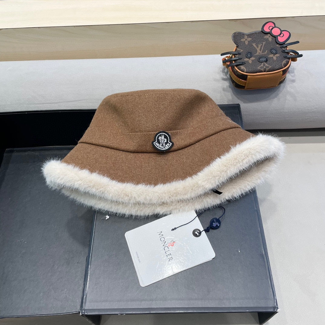 Moncler Bucket Hat Fur Felt 447792