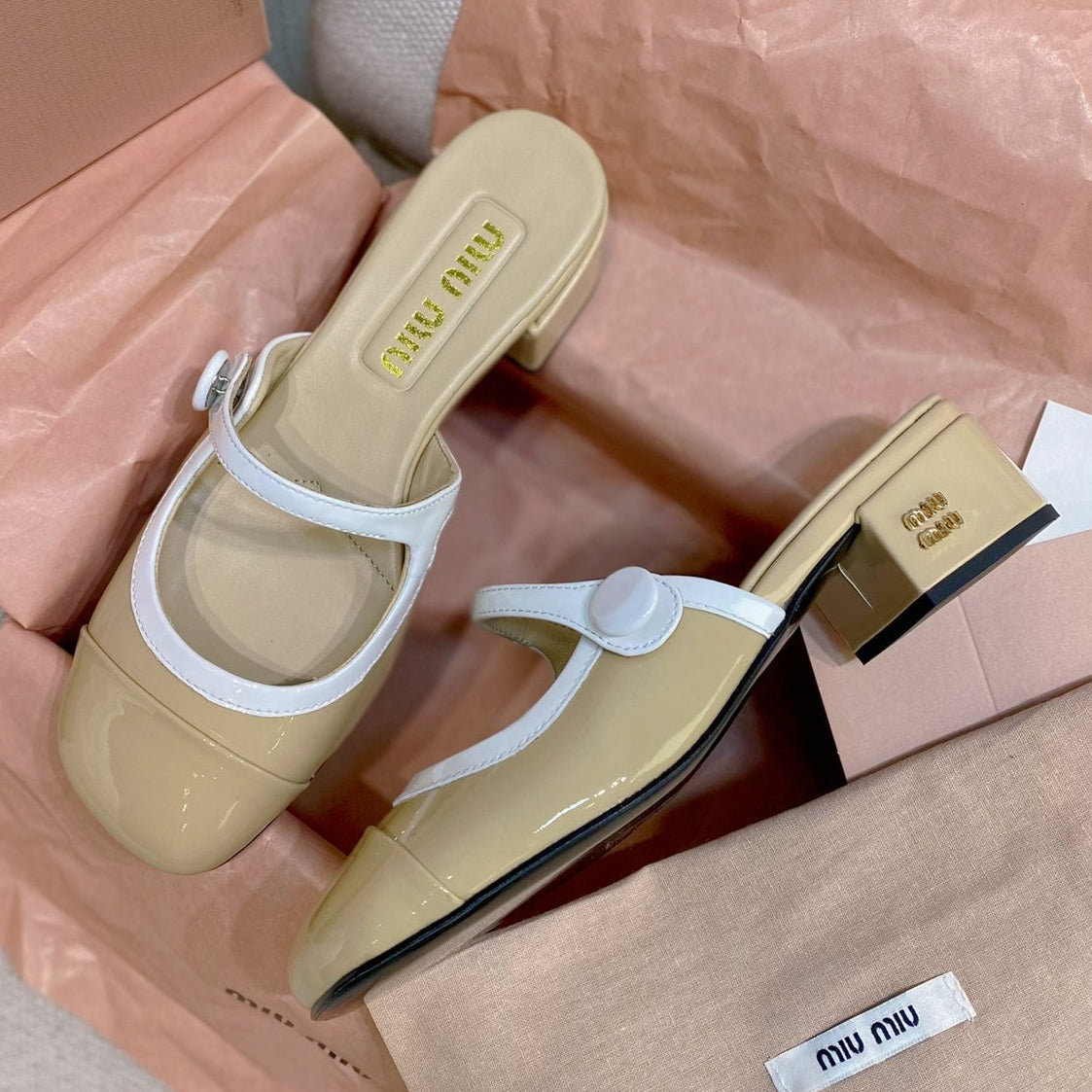Miu Miu 2026 Cross-Strap Mule 40mm Patent Leather 155470