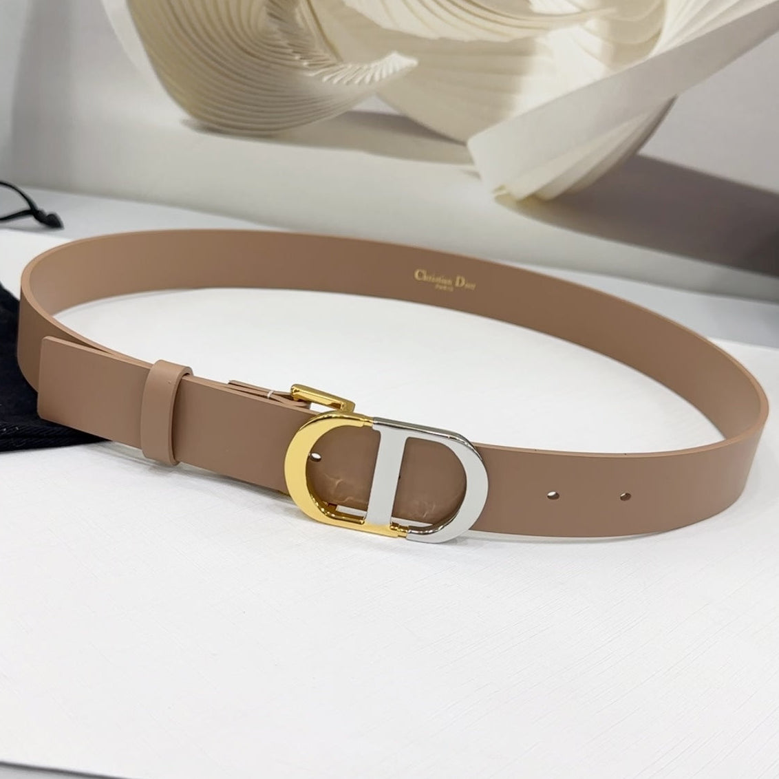 Dior 2026 Two-Tone Buckle Belt 30mm Leather 186129