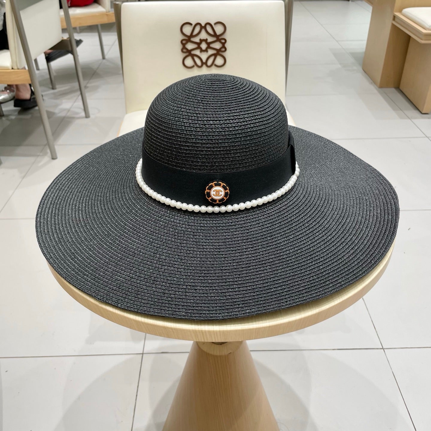Chanel Wide-brimmed Hat 412790