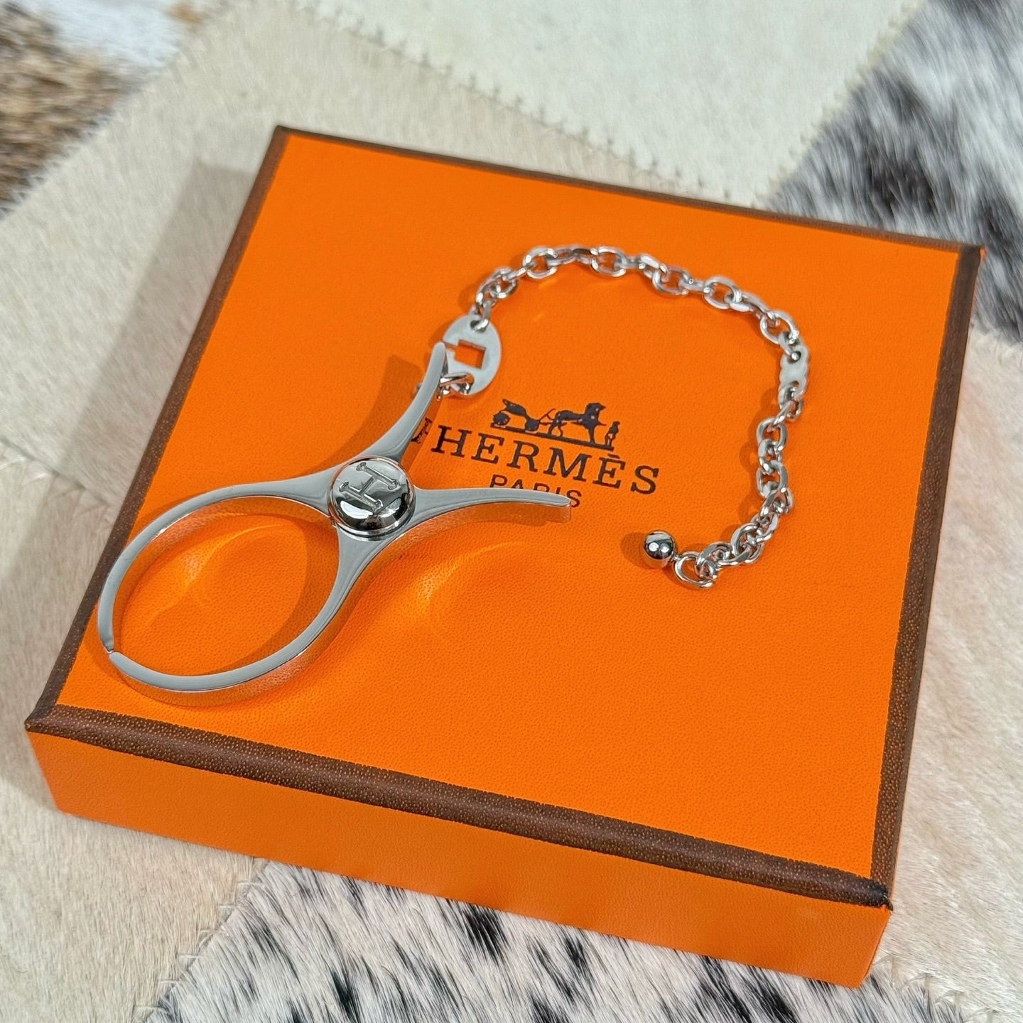 HM Filou Glove Clip Charm