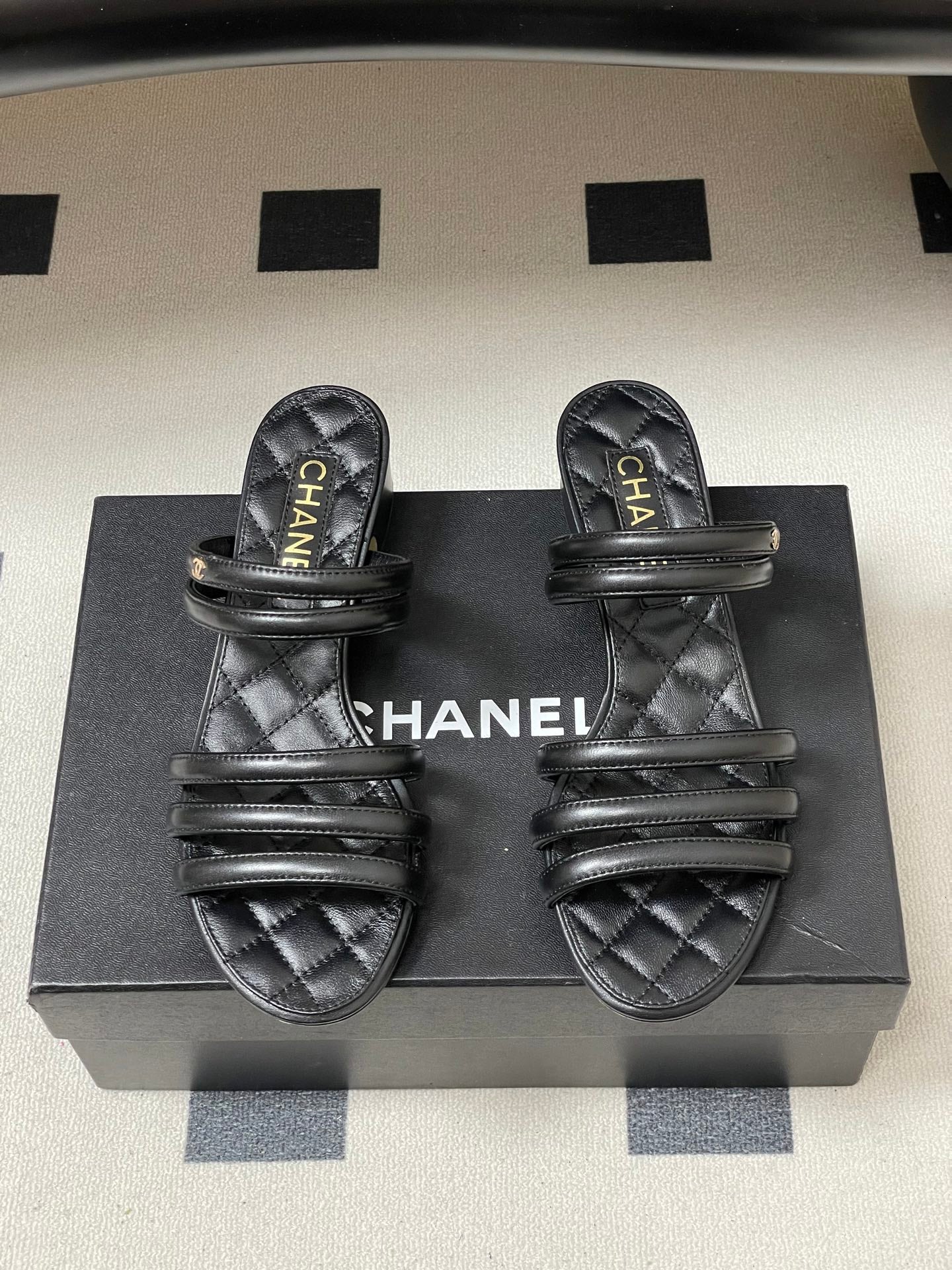 CC 26 Quilted 30mm Sandal Sheepskin 593268