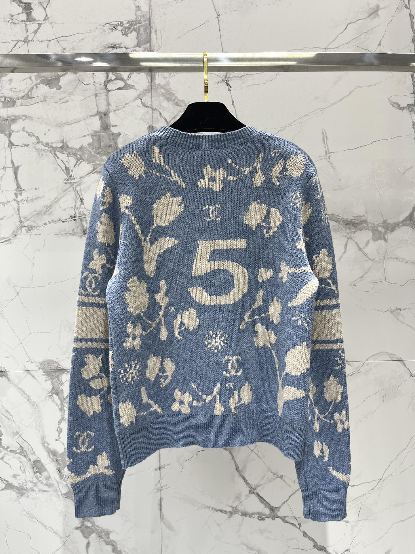 Chanel 2025 Sweater Cashmere 713546