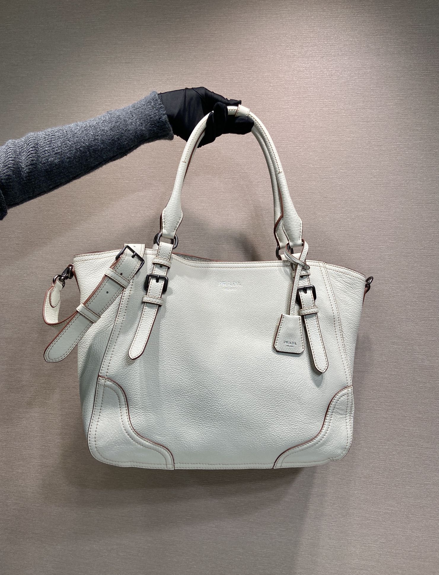 Prada 2026 Tote Bag 38cm Grained Leather 282657