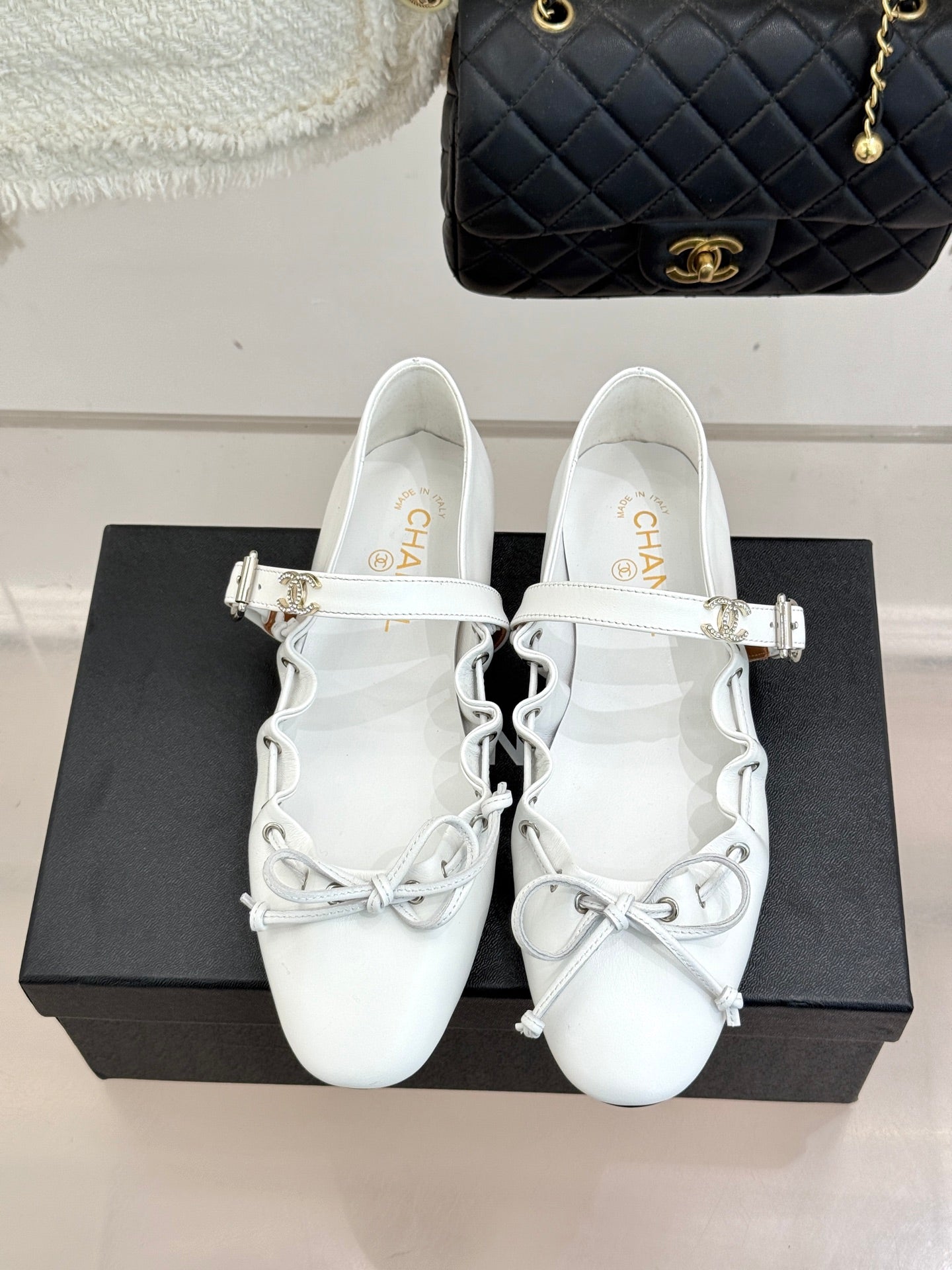 CC 2026 Vintage Bow Tie Ballet Flat Sheepskin