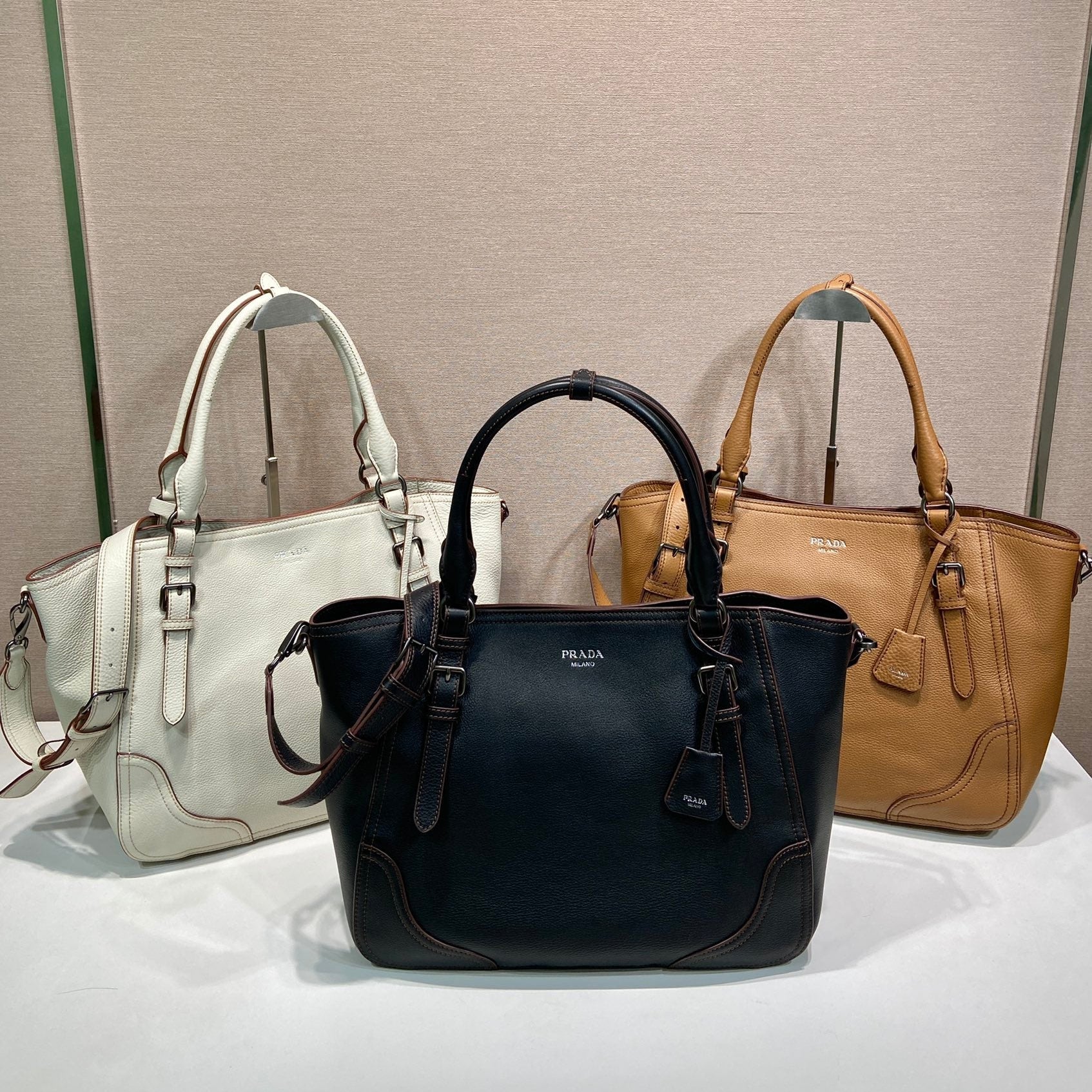 Prada 2026 Tote Bag 38cm Grained Leather 282657