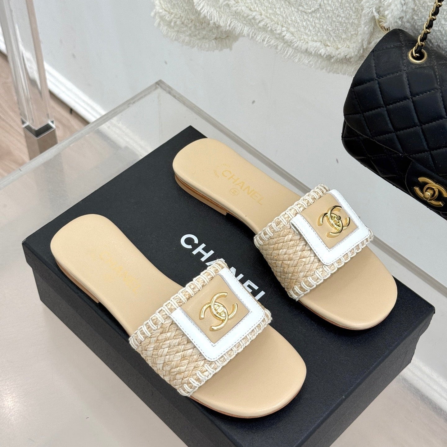 CC 2026 Slip-On Sandals Raffia Sheepskin Gold Logo