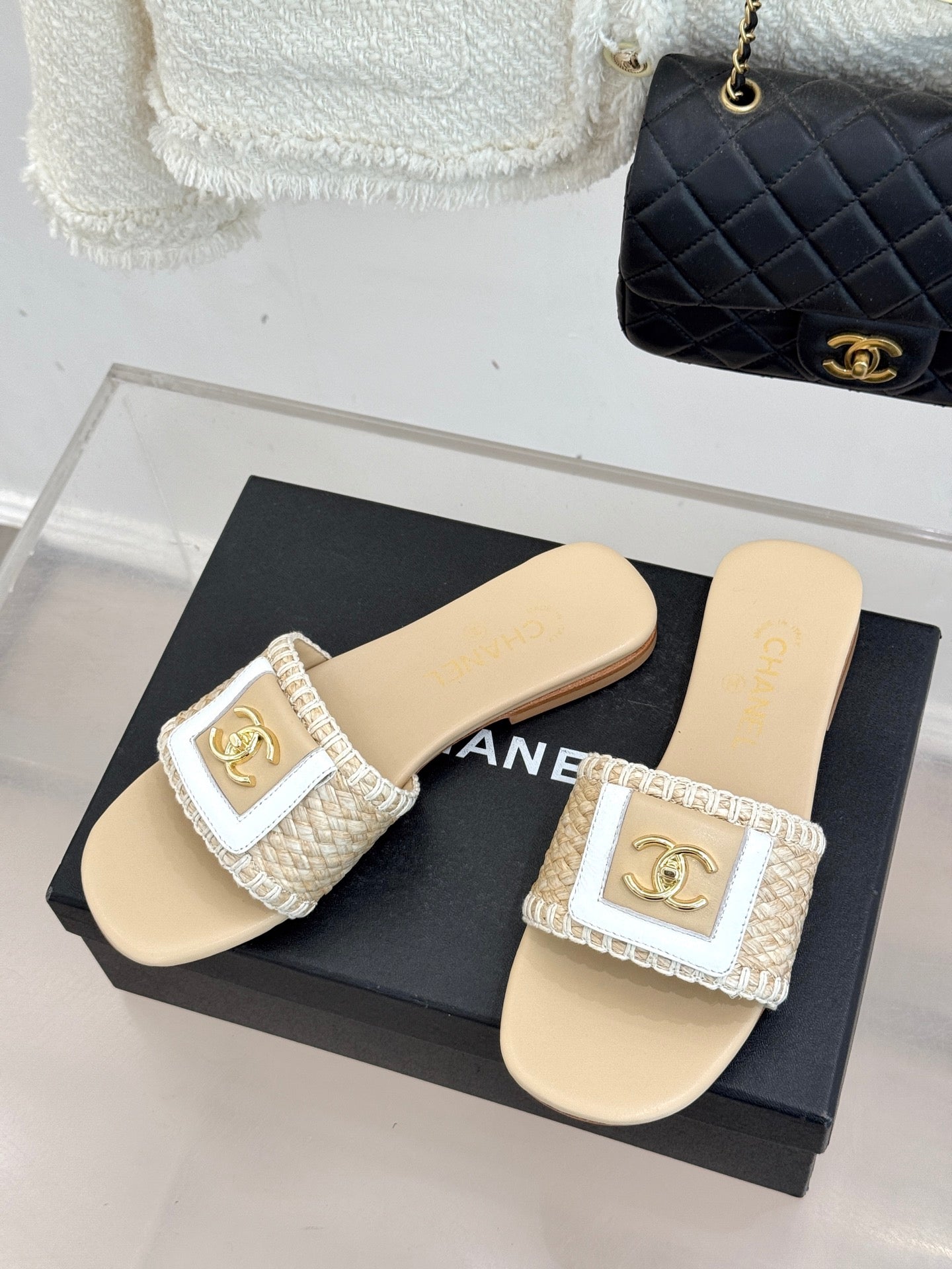 CC 2026 Slip-On Sandals Raffia Sheepskin Gold Logo