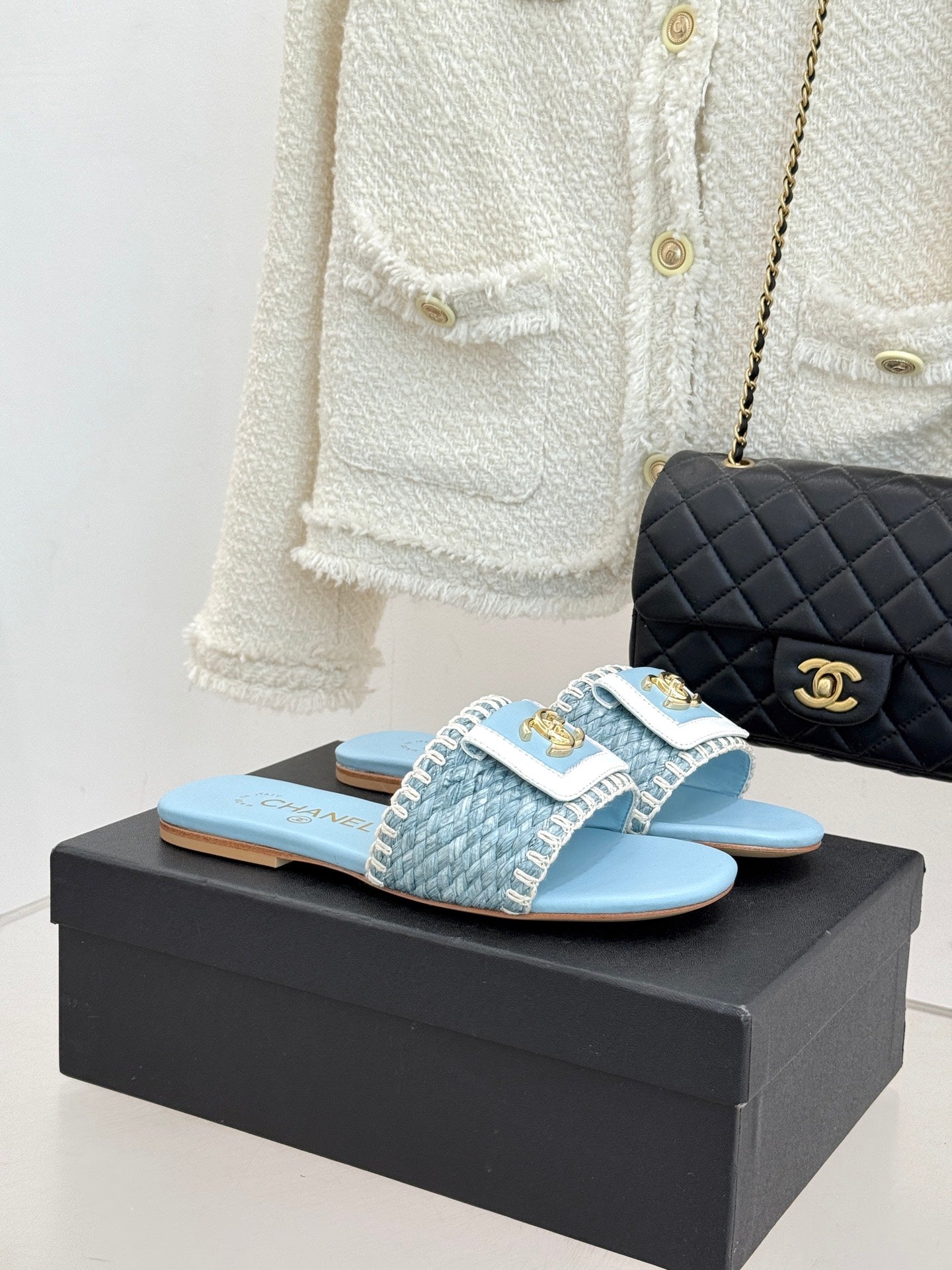 CC 2026 Slip-On Sandals Raffia Sheepskin Gold Logo