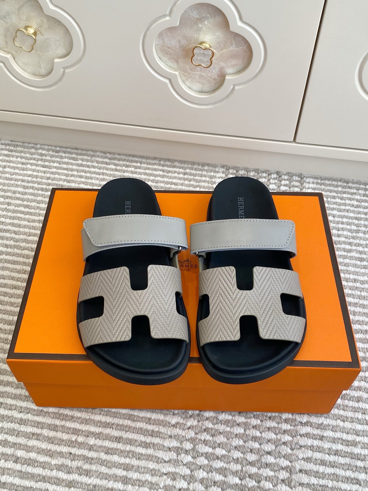 Hermes 2026 Chypre Sandal Leather 647814