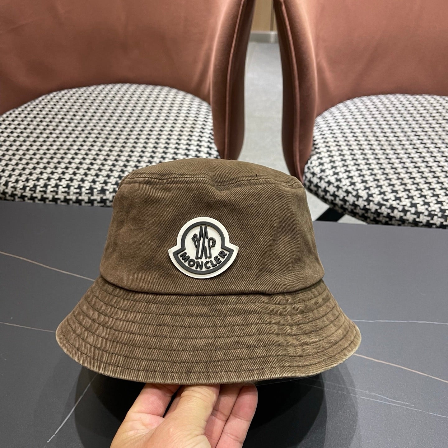 Moncler Embroidered Logo Bucket Hat 221110