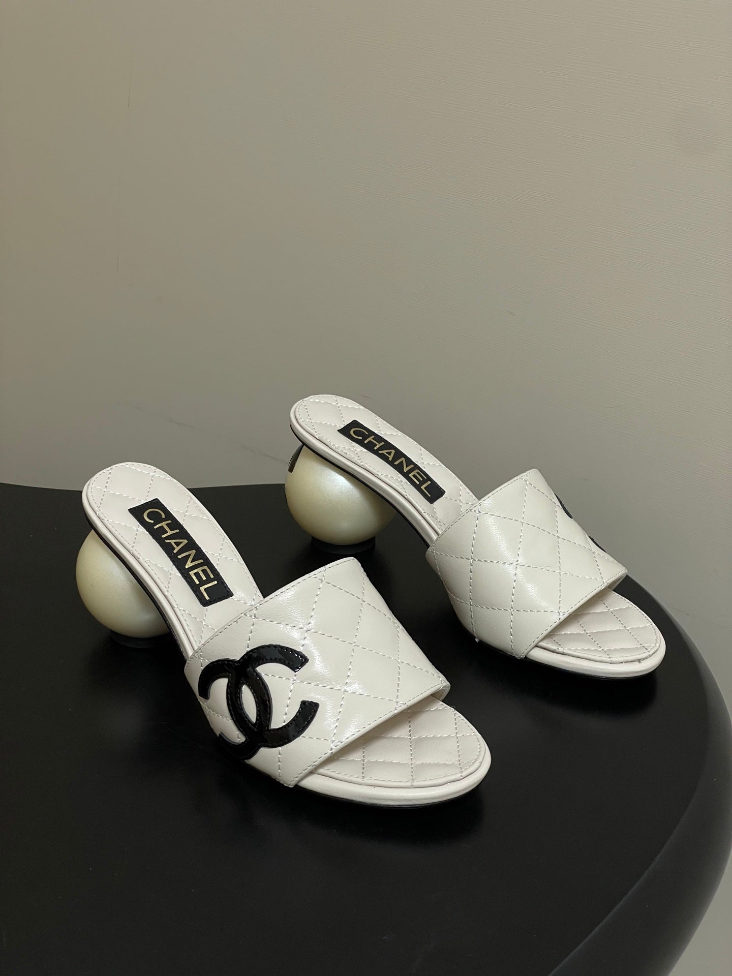 CC 2026 Pearl Heel Sandals 70 Lambskin Double C Logo