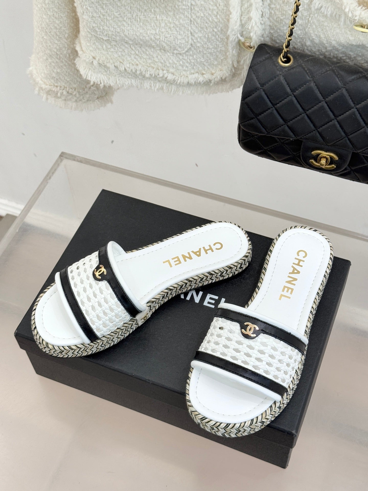 CC 2026 Slippers Double C Woven Lambskin