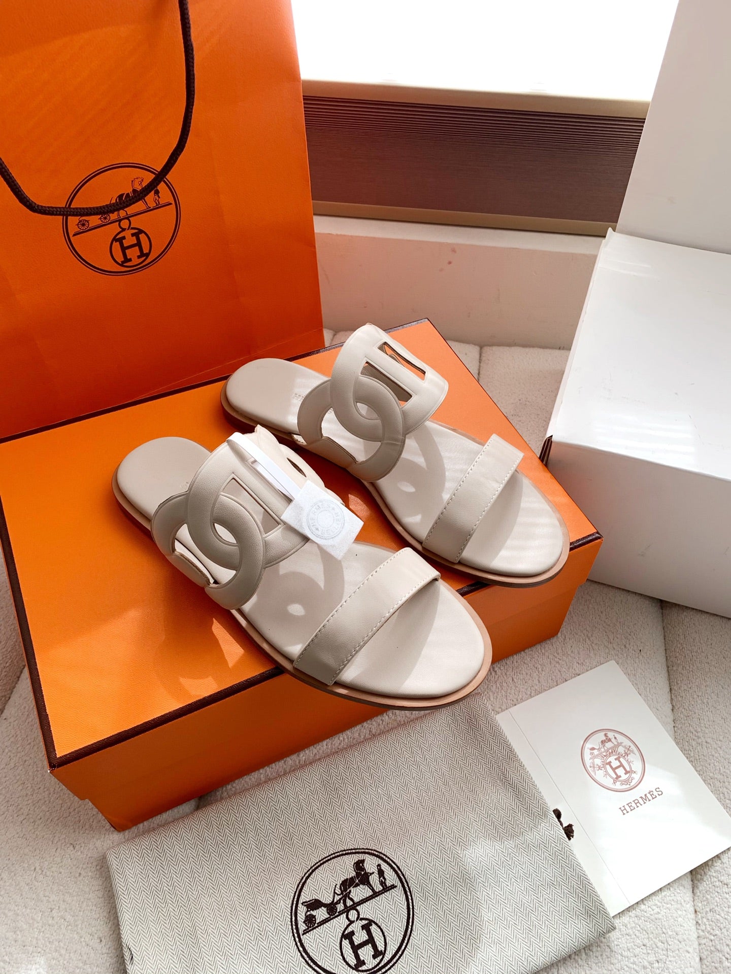 Hermes 2026 Lagune Sandal Sheepskin 698315
