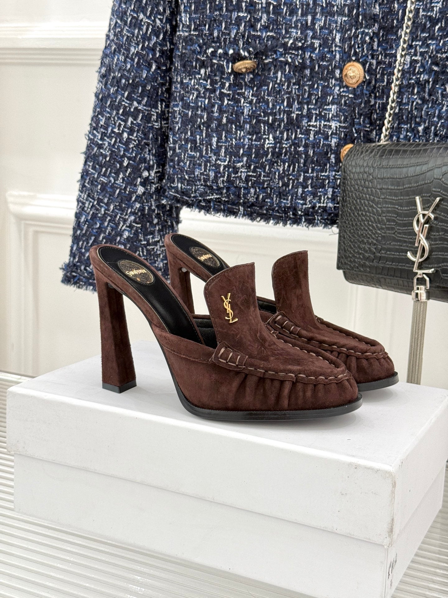 Saint Laurent 2026 Le Loafer Cassandre Mule 105mm Suede Leather 642949