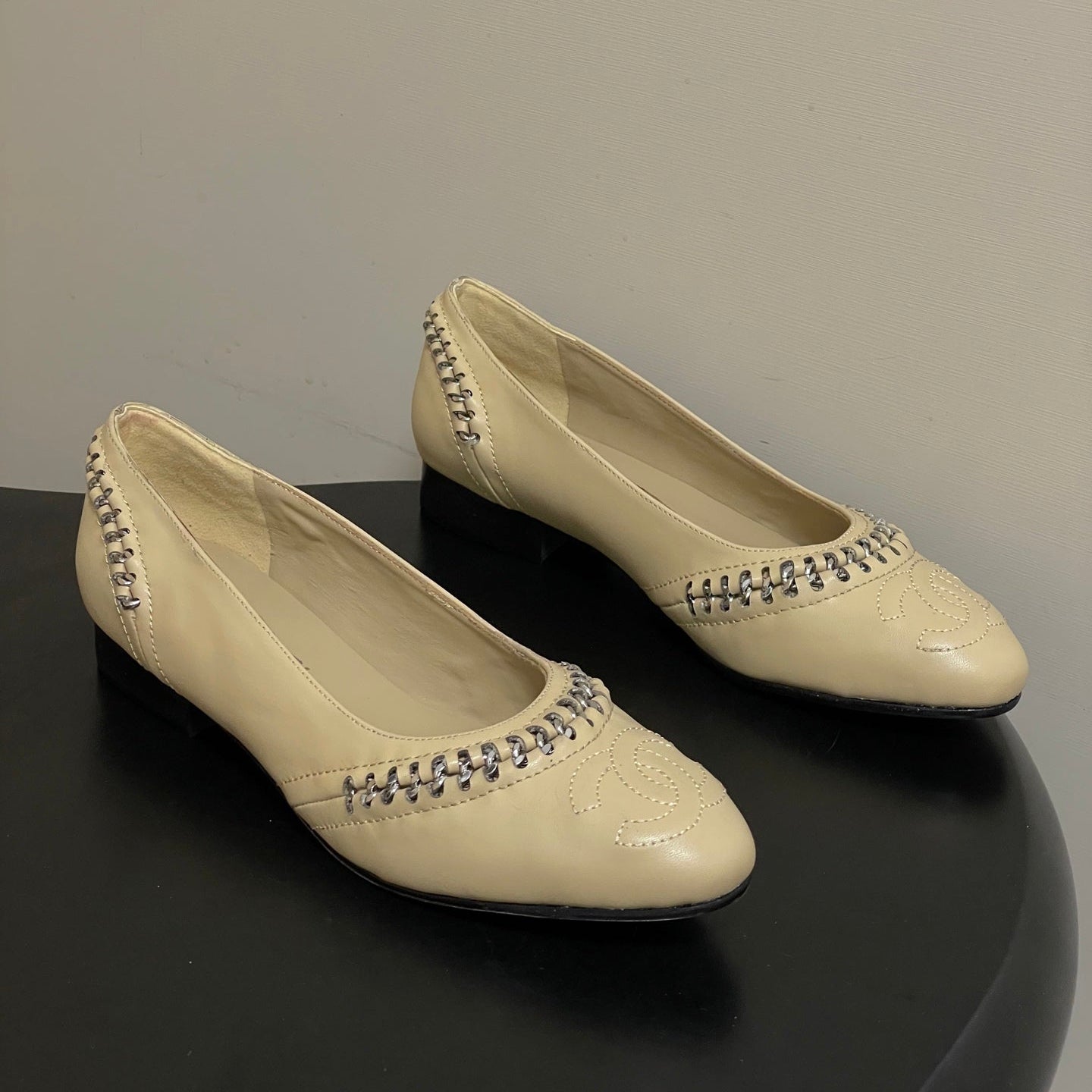 CC 2026 Embroidered Ballet Flat Sheepskin
