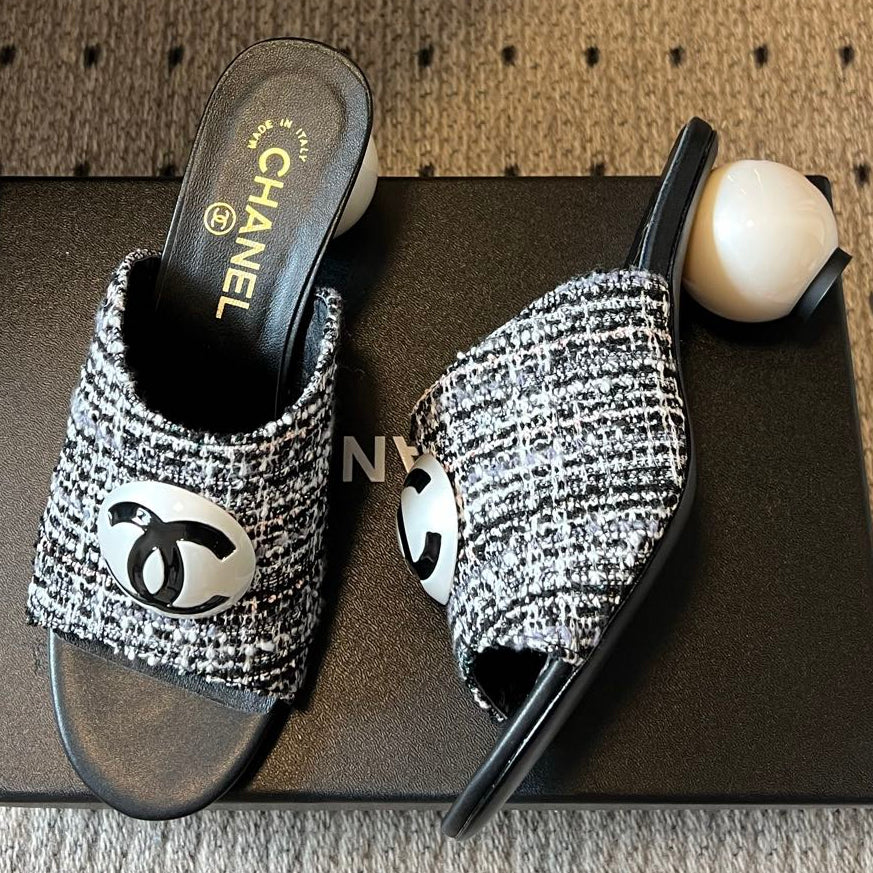 Chanel 2026 Interlocking CC Logo Sandals 60mm Tweed Cowhide 984204