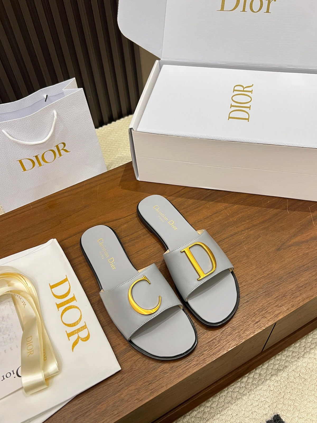 Dior 2026 Slipper Leather 904812