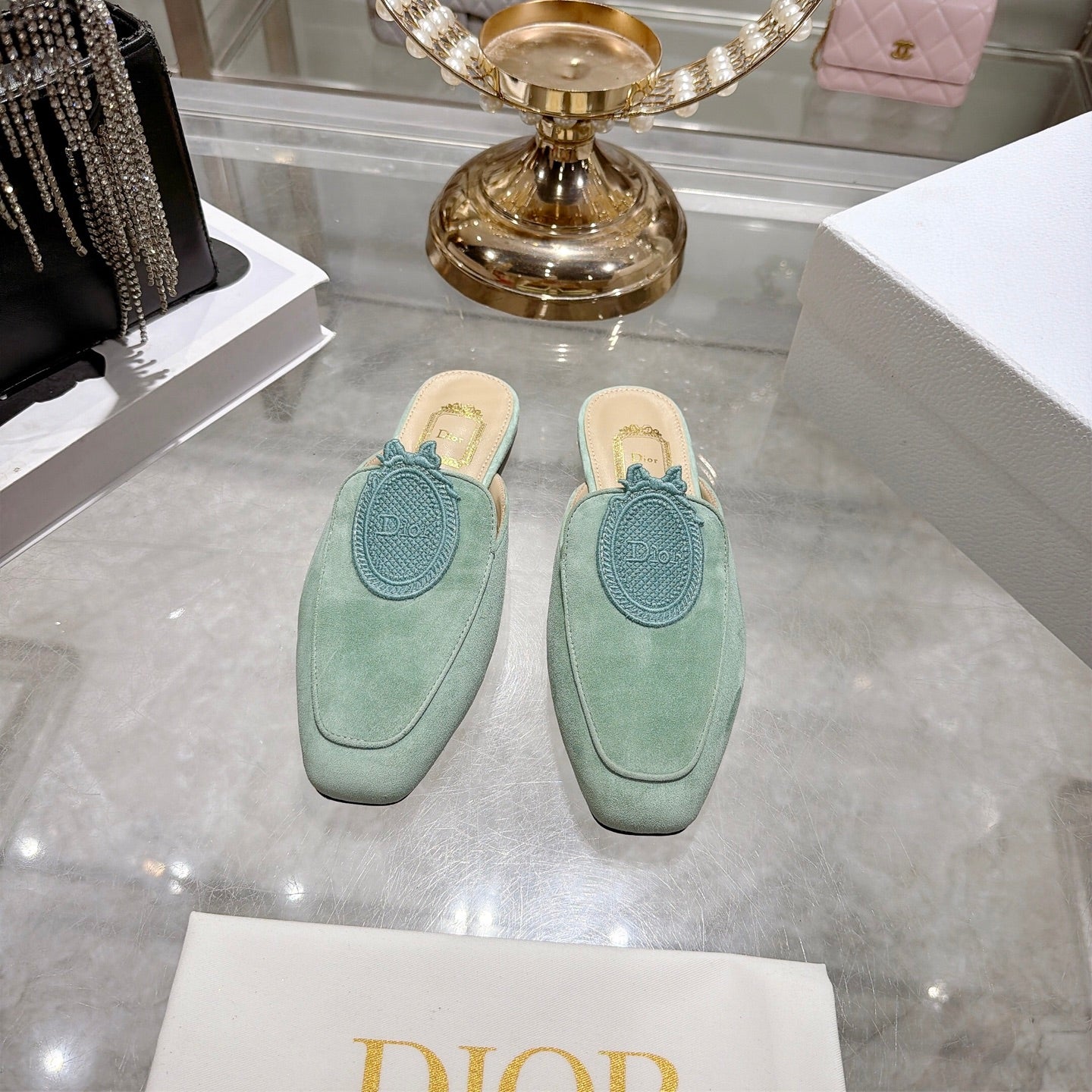 Dior 2026 D-Mdaillon Shoe Suede Raffia 855611