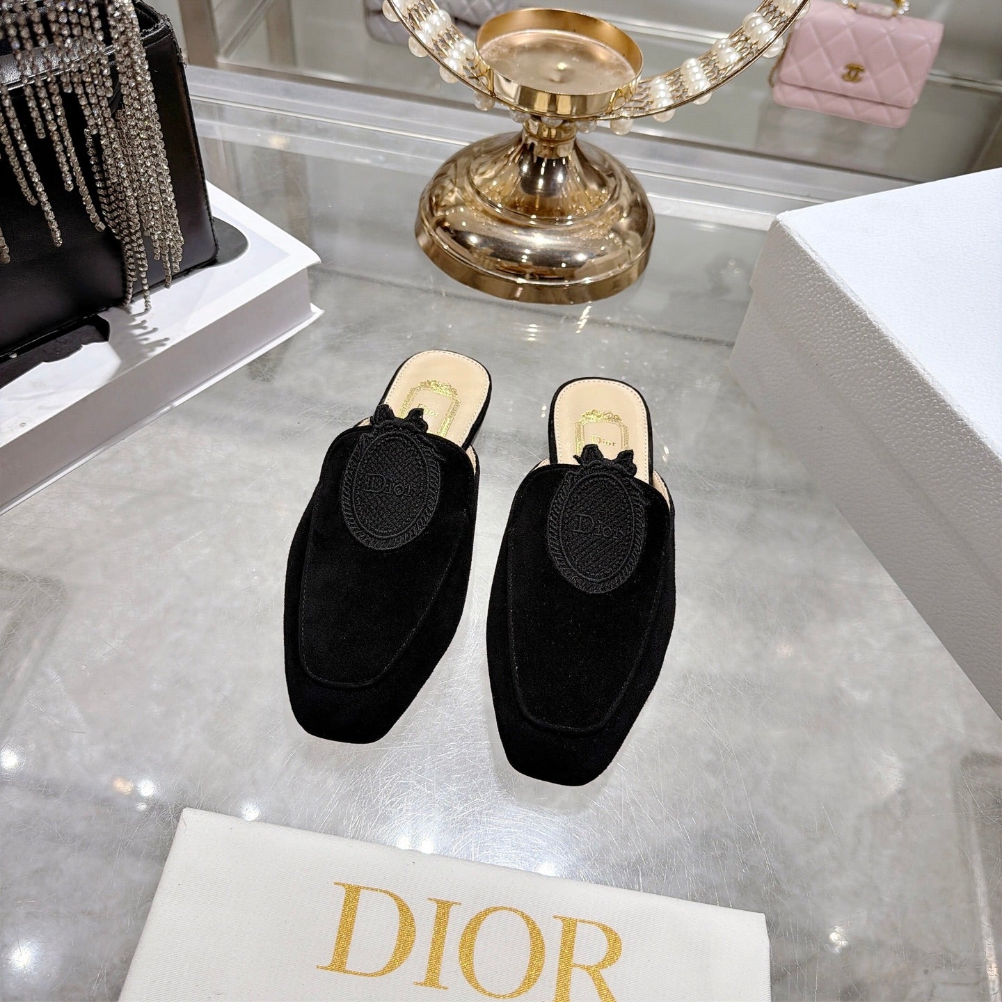 Dior 2026 D-Mdaillon Shoe Suede Raffia 855611