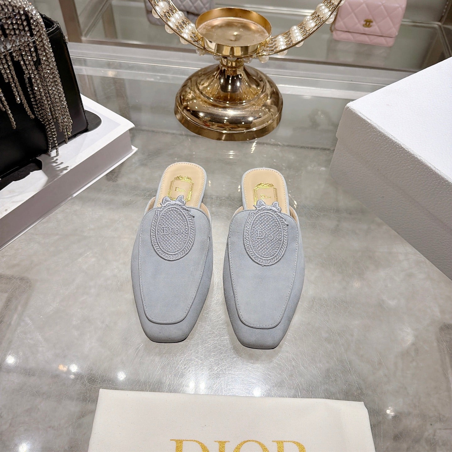 Dior 2026 D-Mdaillon Shoe Suede Raffia 855611