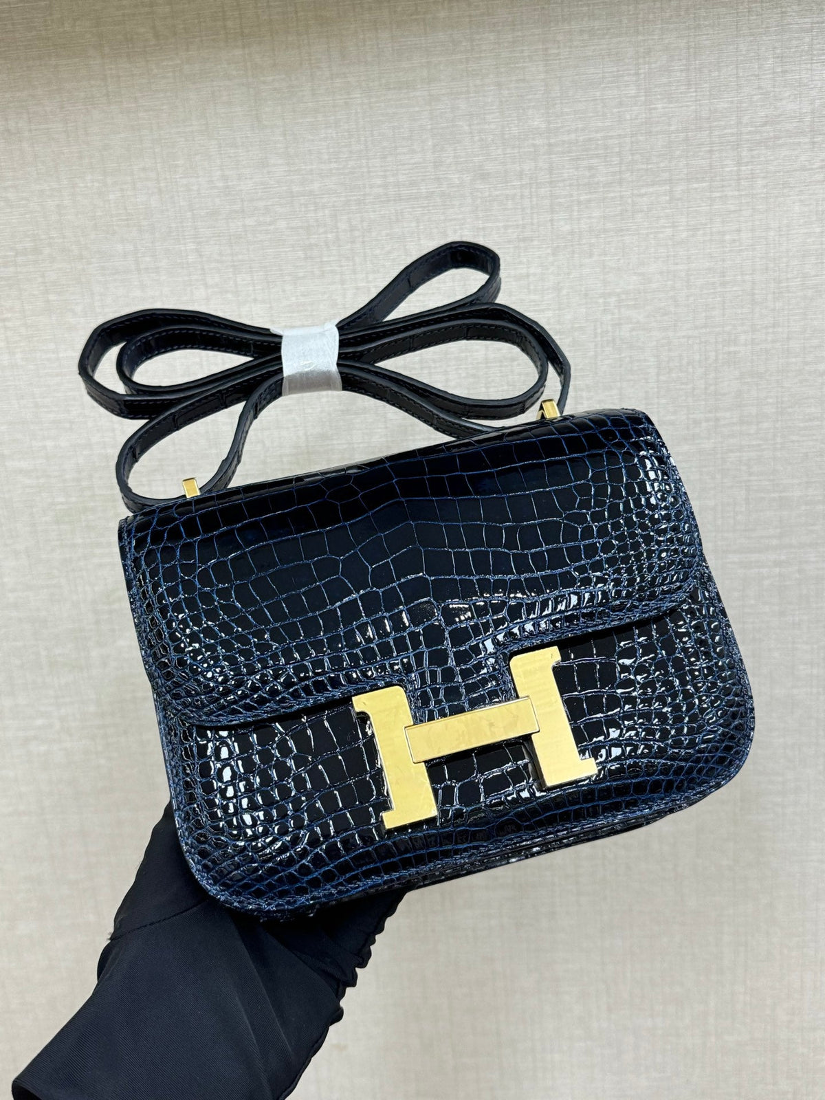 High-end Hermes 2026 Constance Bag 19cm Glossy Crocodile Leather