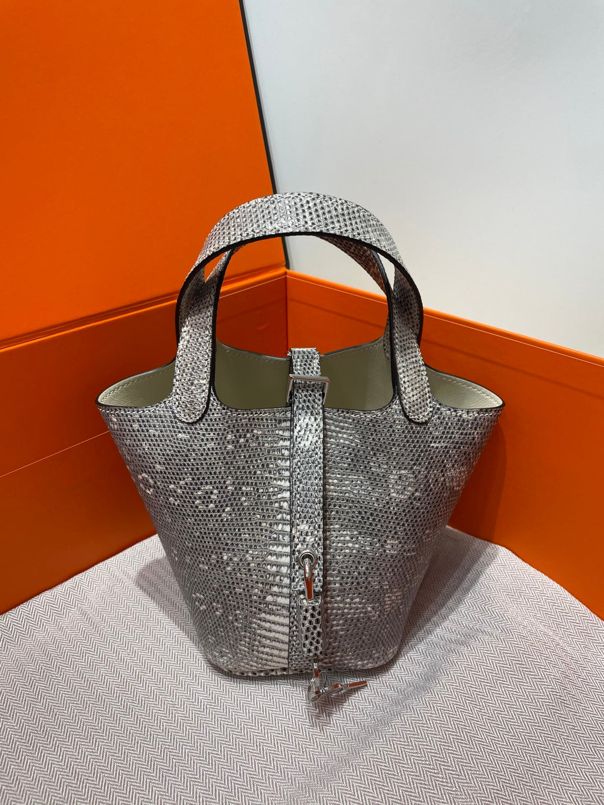 High-end Hermes 2026 Micro Picotin Lock 14 Bag Lizard Skin
