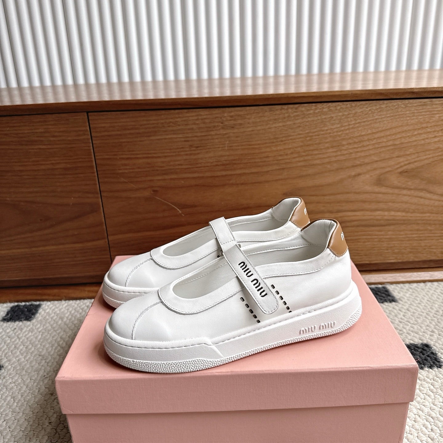 Miumiu 2026 Velcro Flat Sneakers Leather 924596