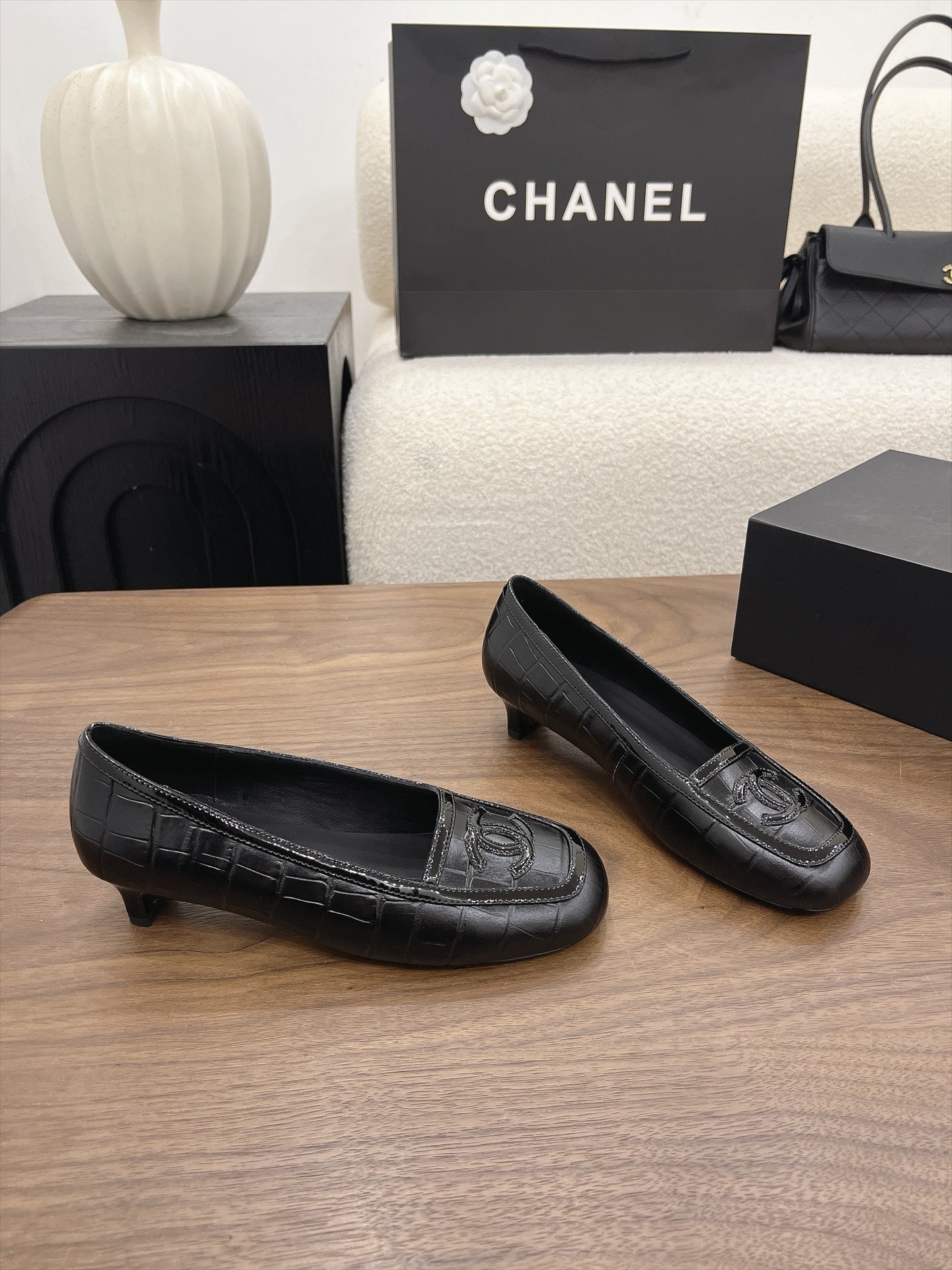 Chanel 2026 Square Toe Pump Lambskin 191779