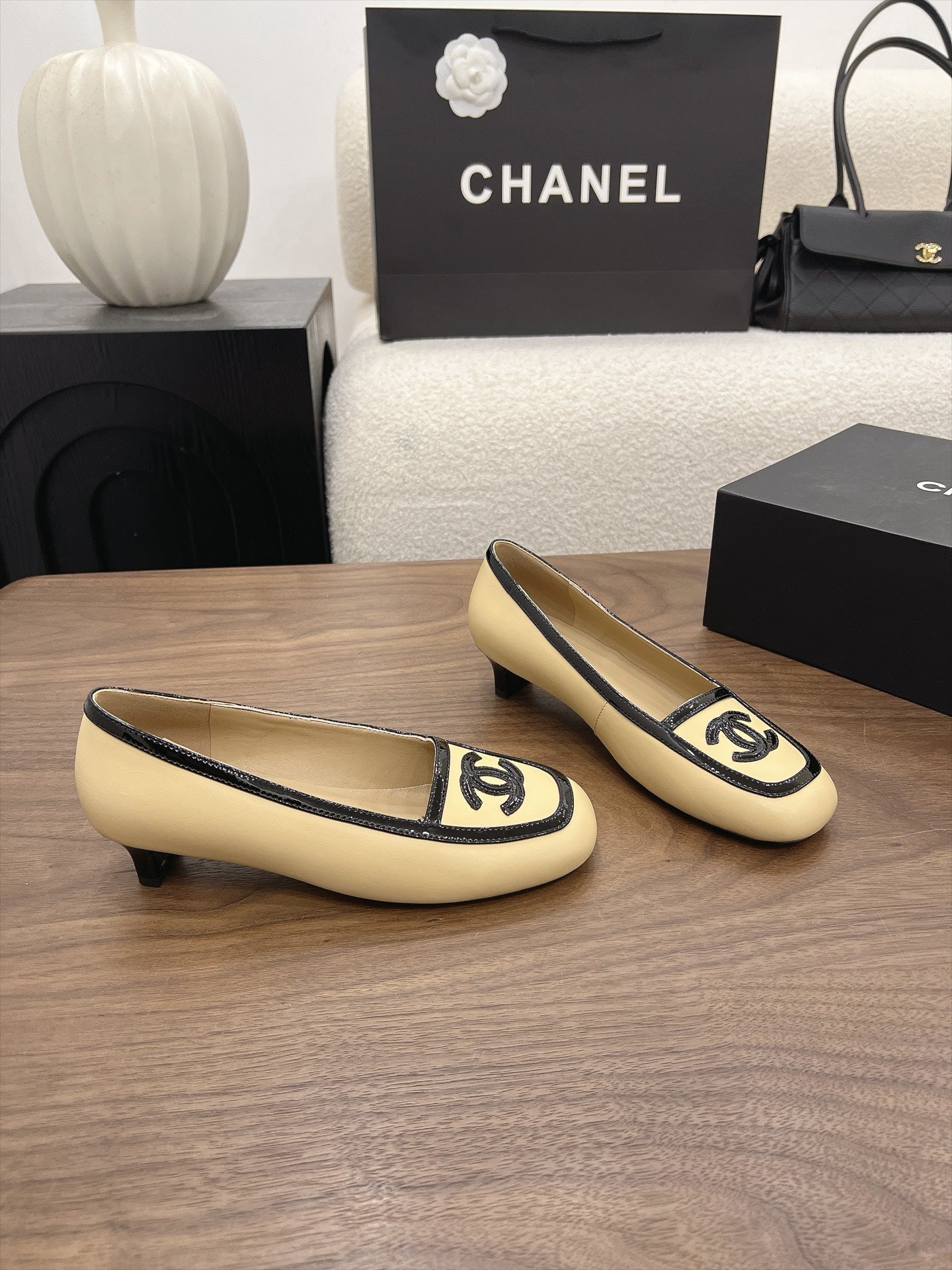 Chanel 2026 Square Toe Pump Lambskin 191779