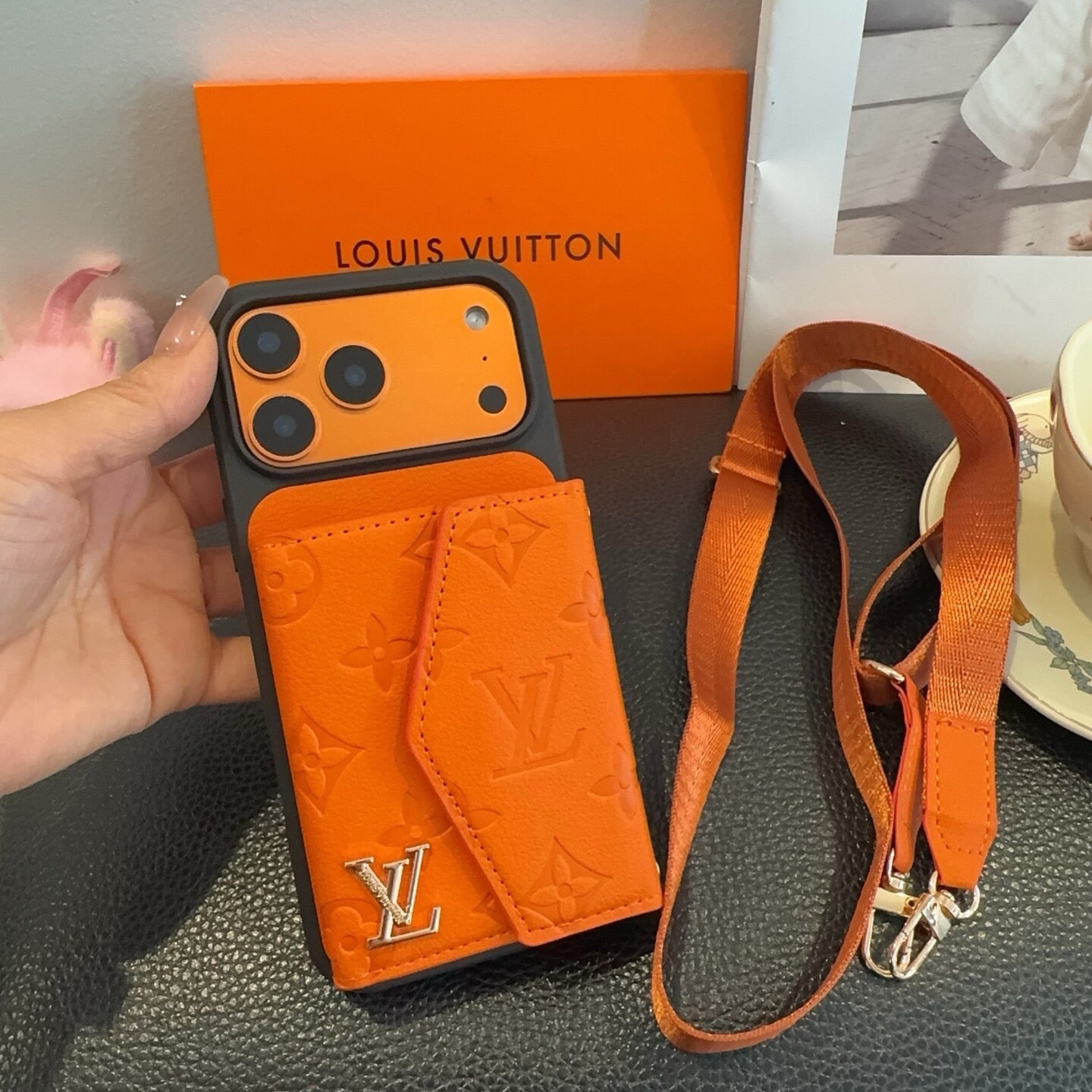 Louis Vuitton Card Holder Crossbody Phone Case 393895
