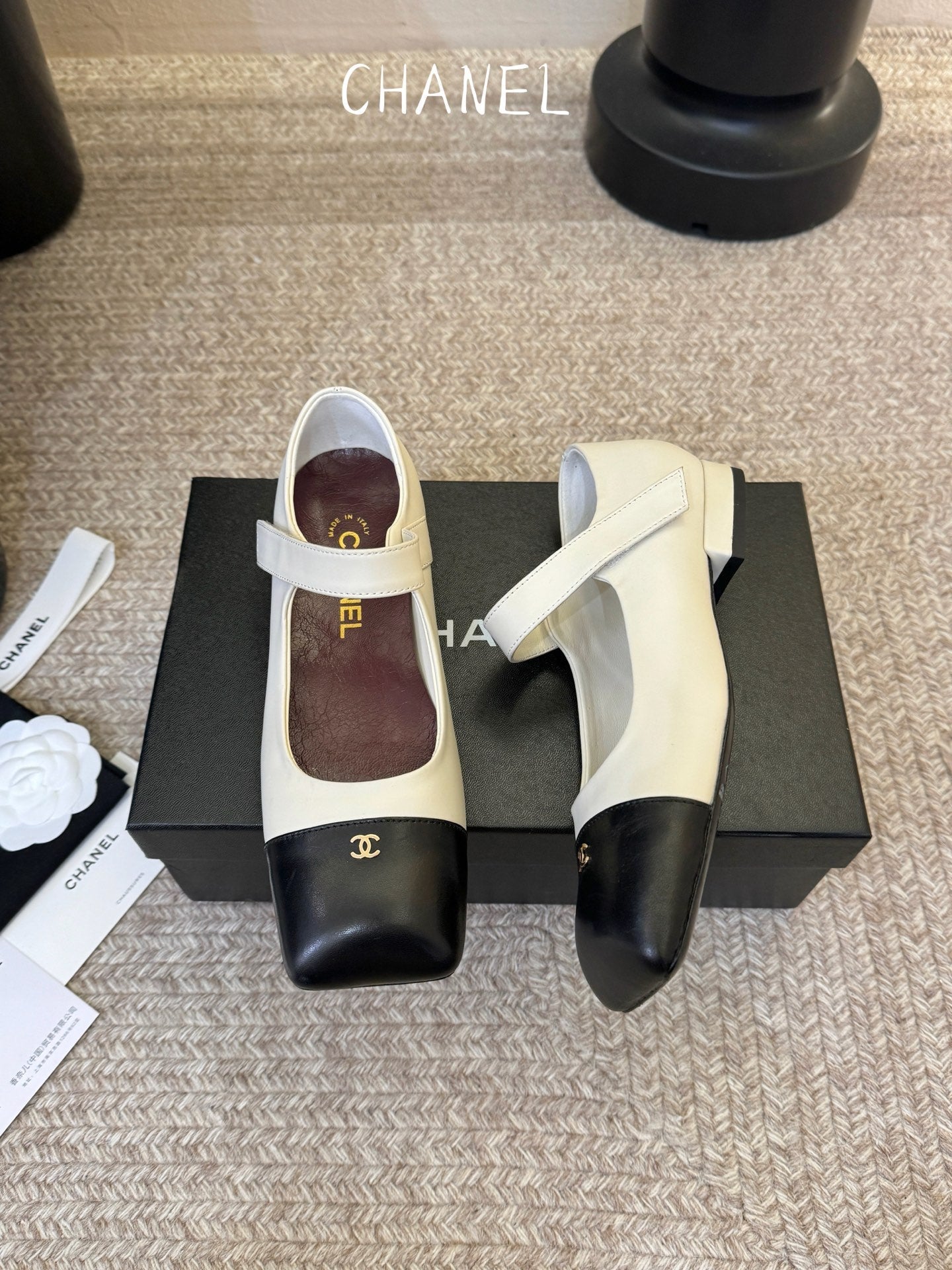Chanel 2026 Square Toe Pump Cowhide 941880