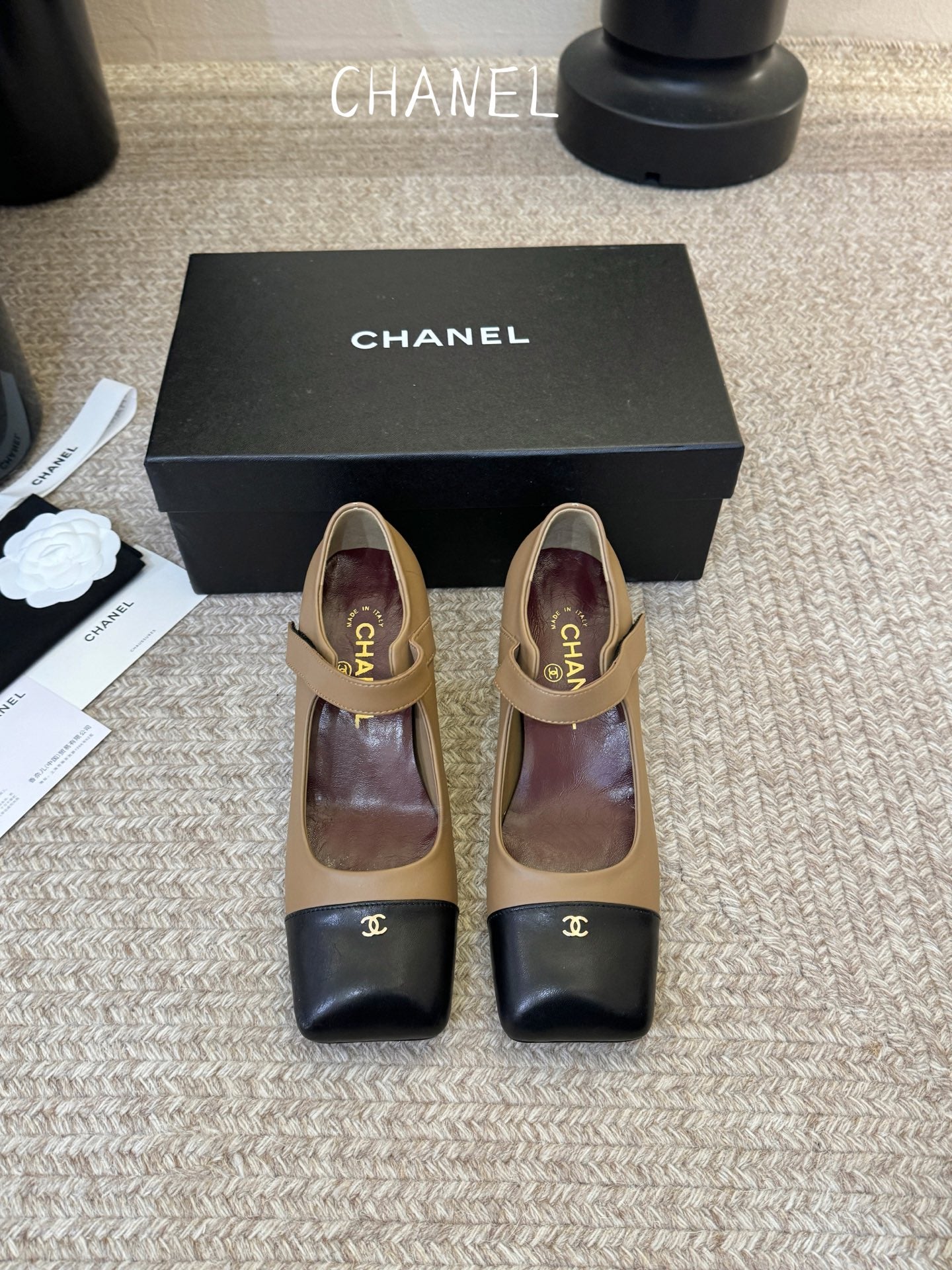 Chanel 2026 Square Toe Pump Cowhide 941880