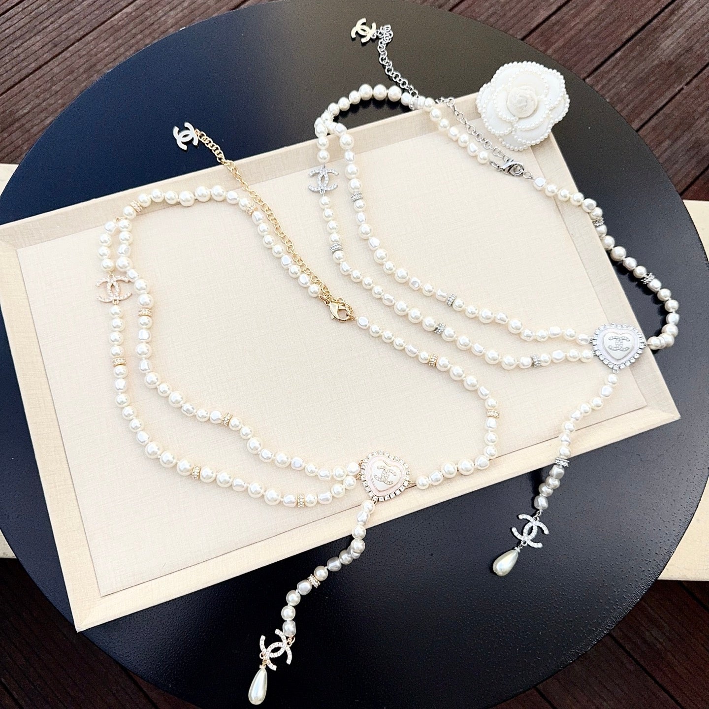 Chanel 2026 Pearl Crystal Resin CC Heart Belt